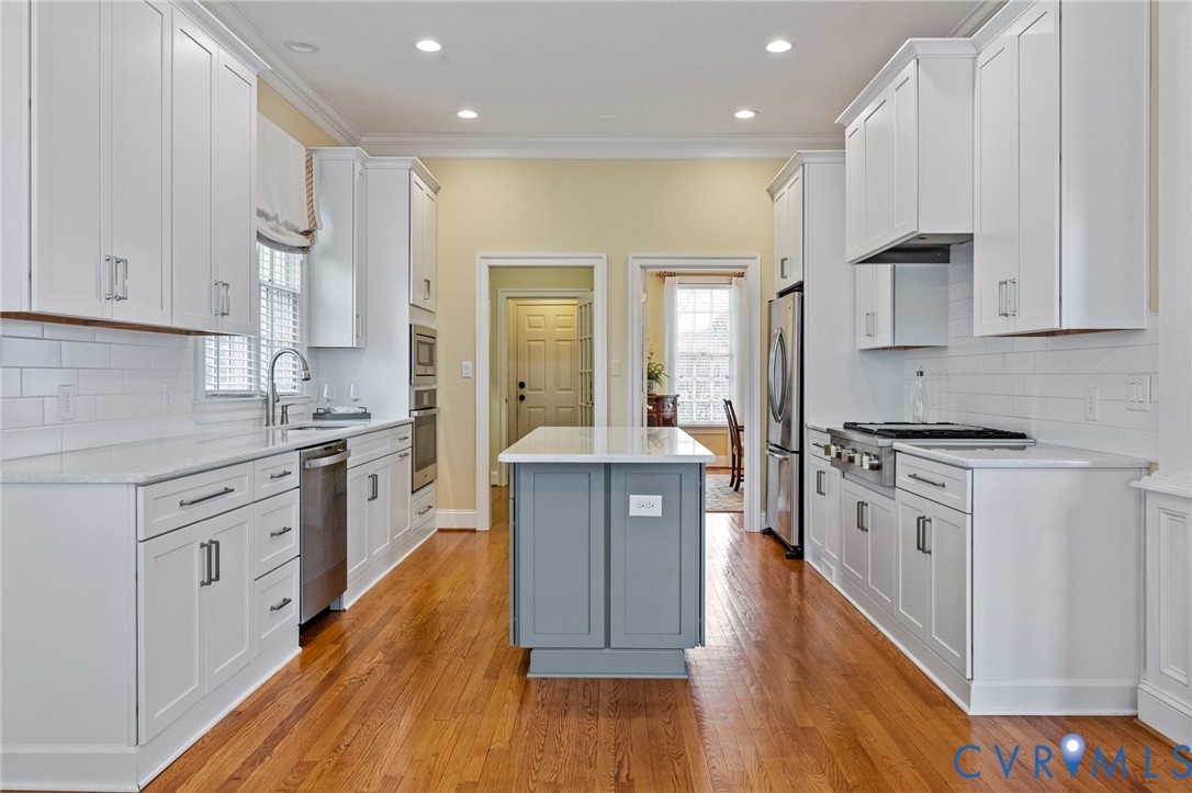 1625 N Founders Hl
