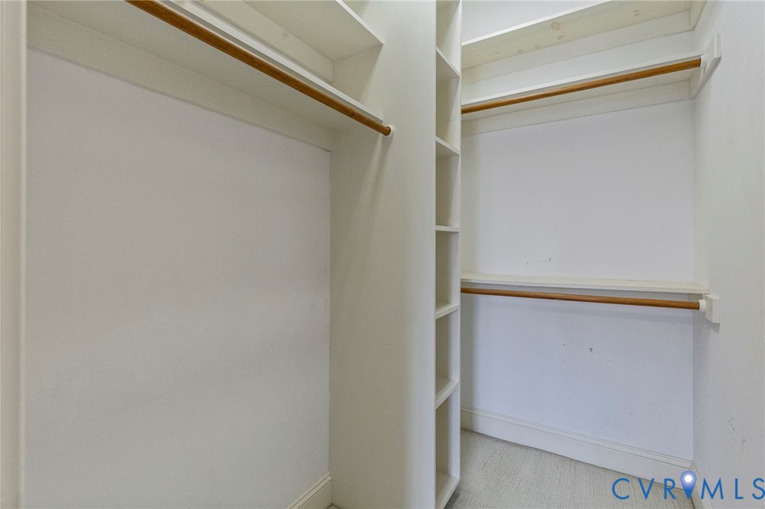 1625 N Founders Hl