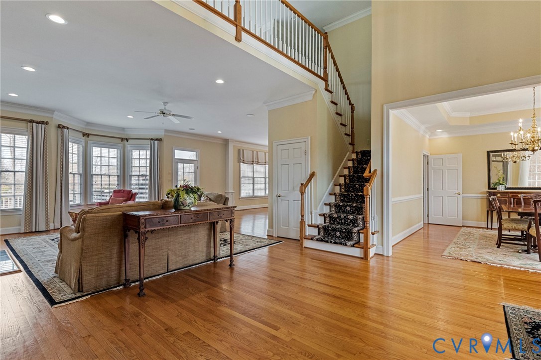 1625 N Founders Hl