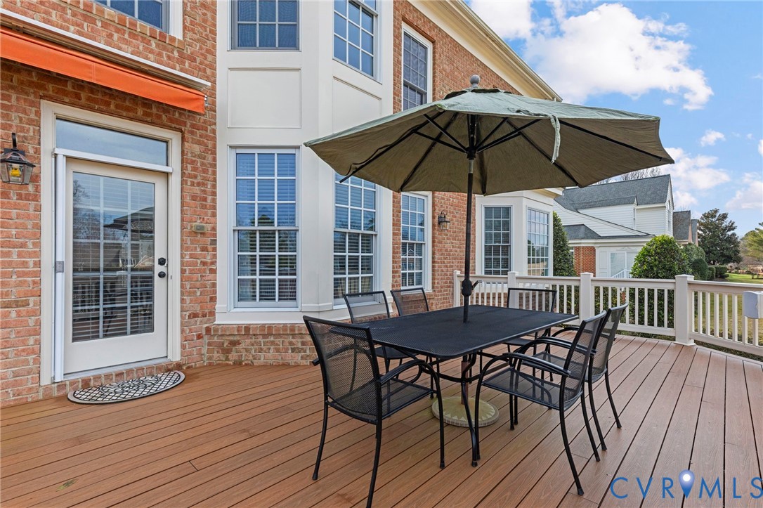 1625 N Founders Hl