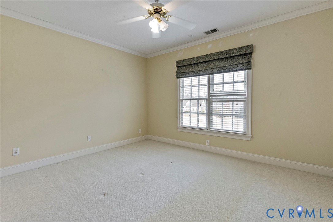 1625 N Founders Hl