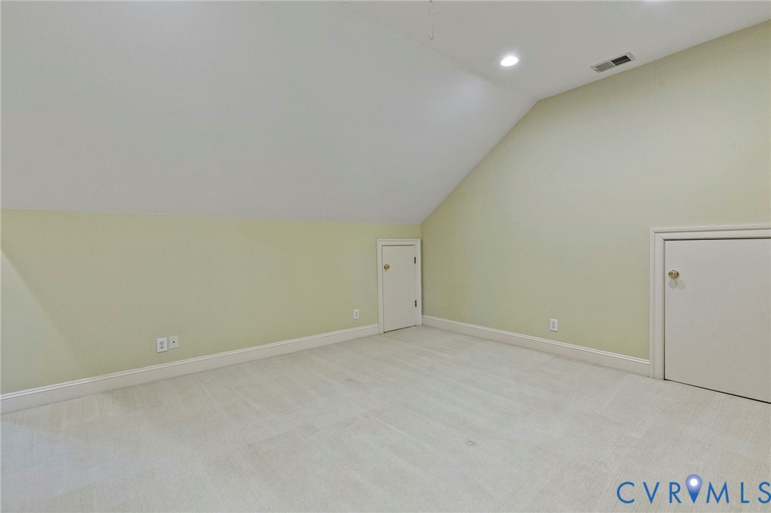 1625 N Founders Hl