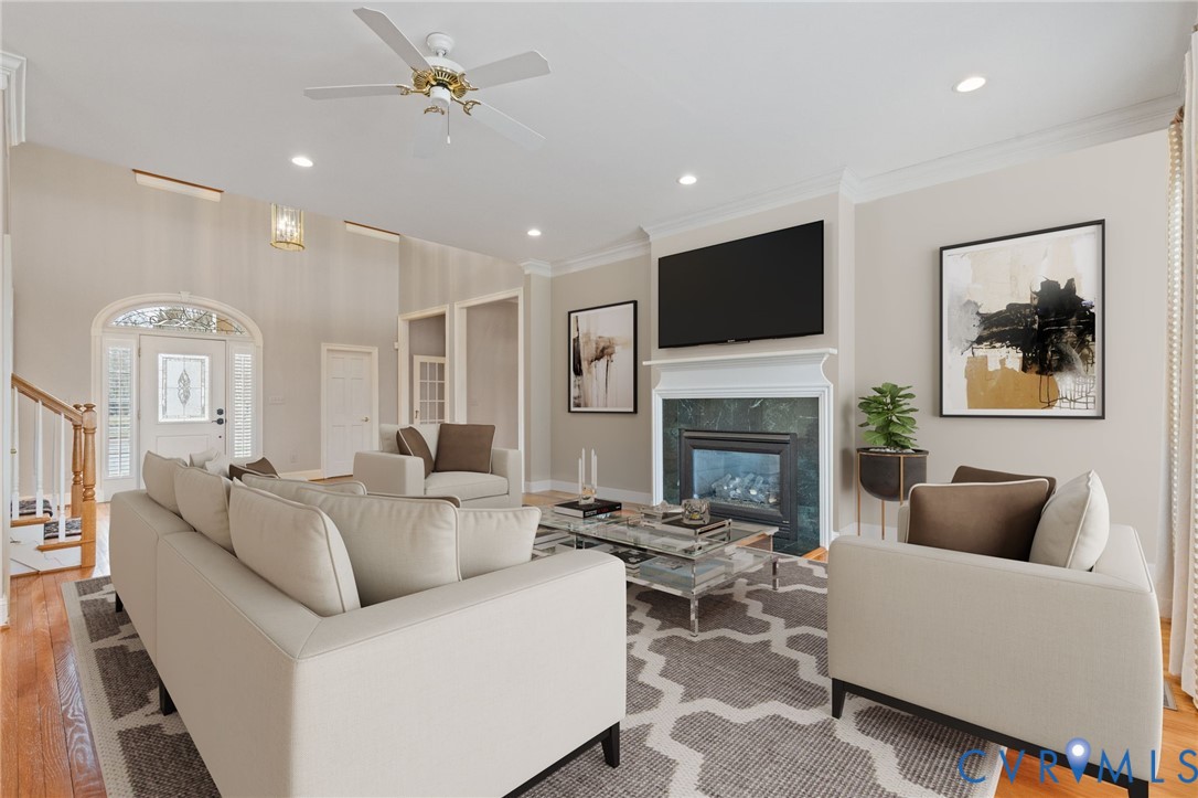 1625 N Founders Hl
