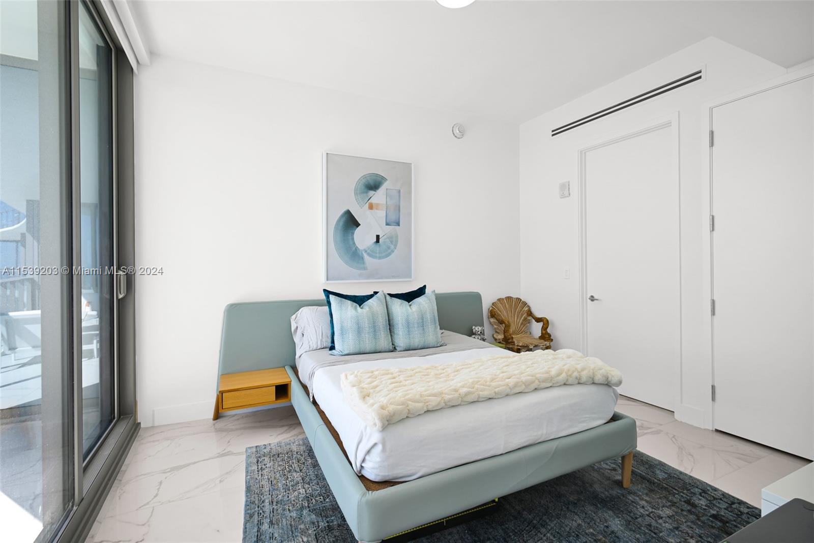 15701 Collins Ave # 3604