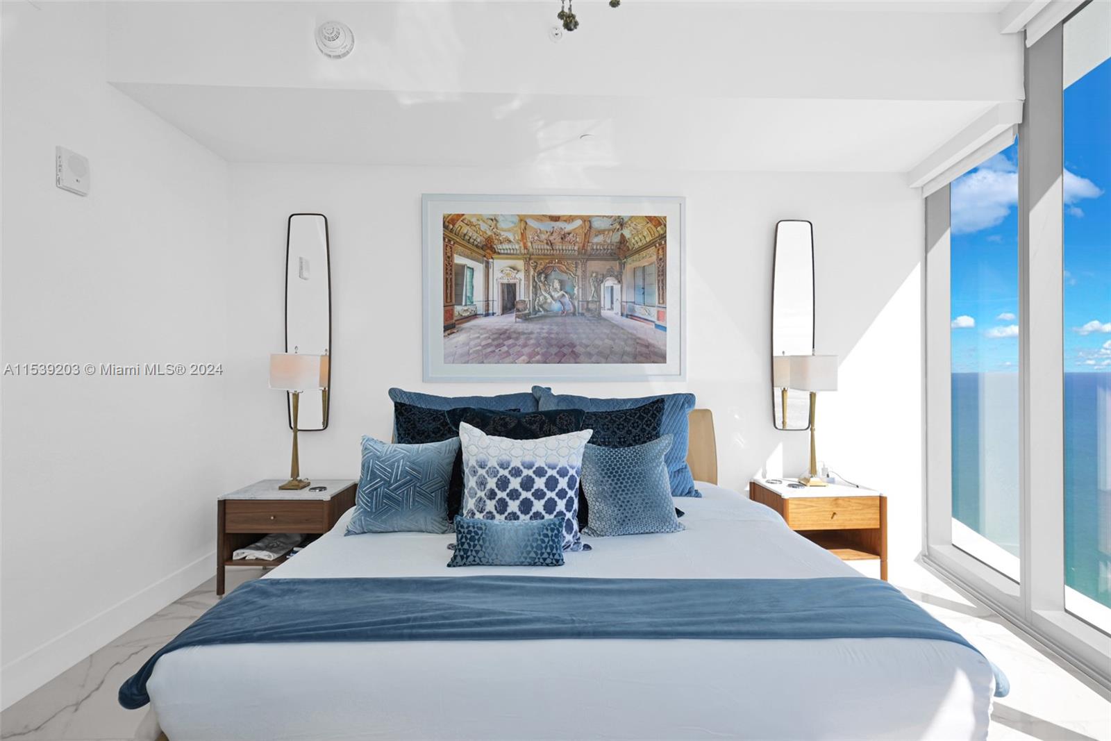 15701 Collins Ave # 3604