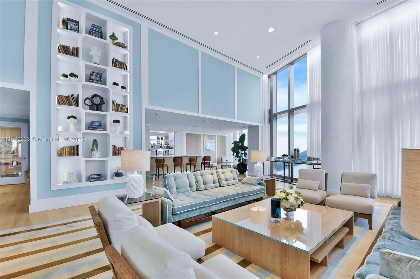 15701 Collins Ave # 3604