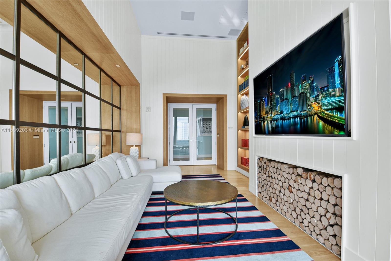 15701 Collins Ave # 3604