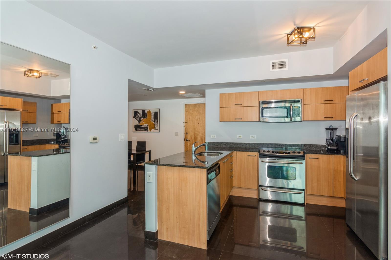 350 S Miami Ave Unit: 1406