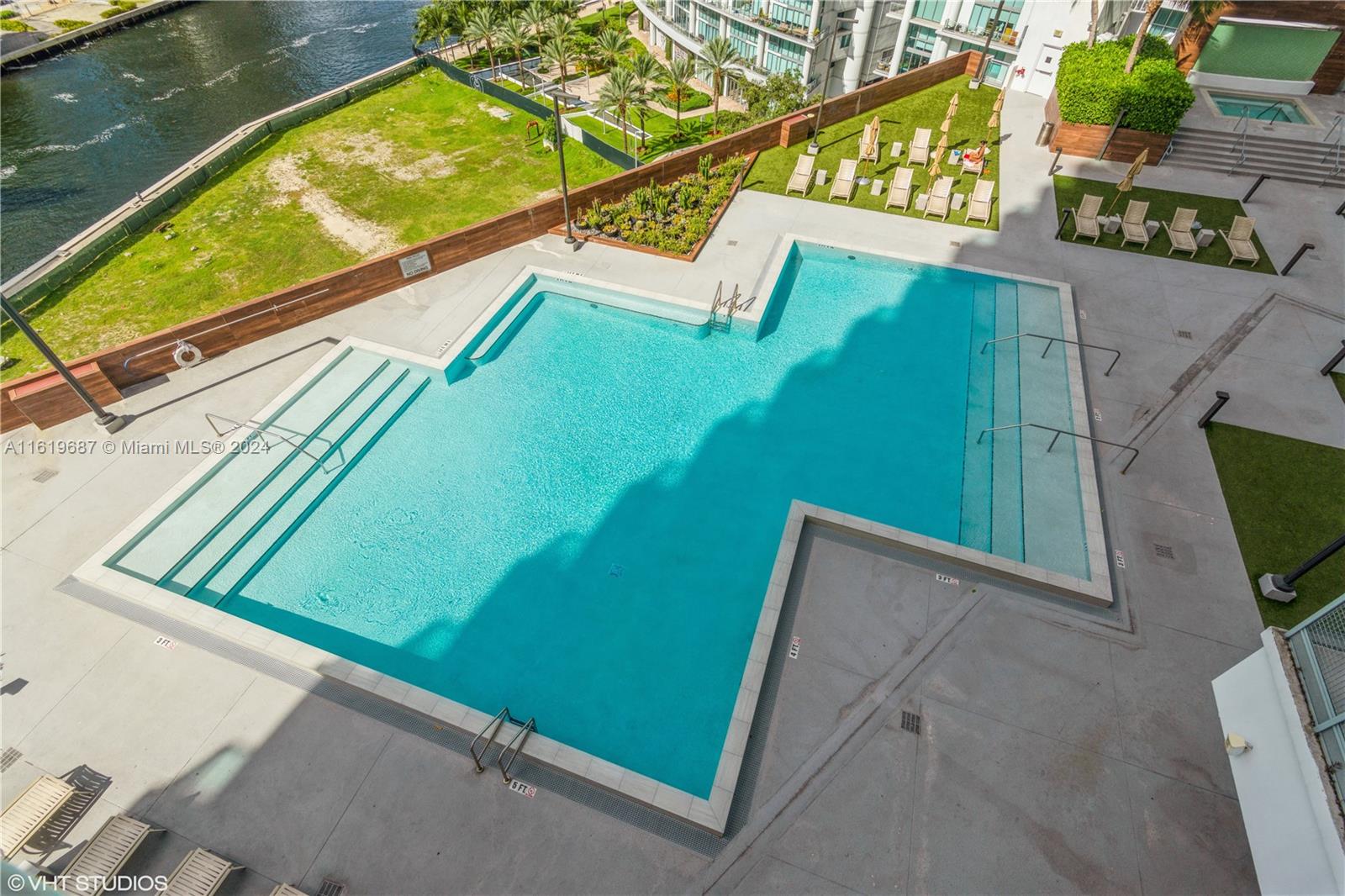 350 S Miami Ave Unit: 1406