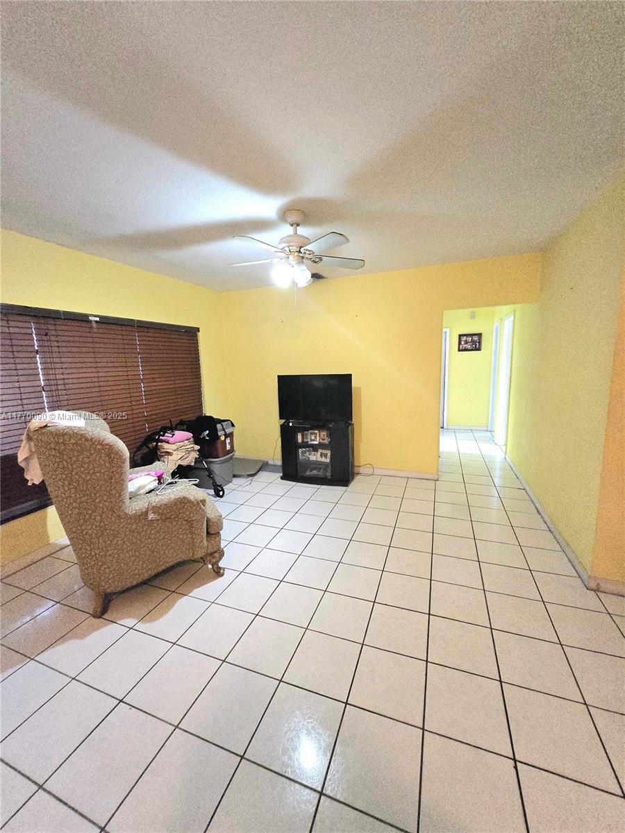 7625 SW 21 Terr