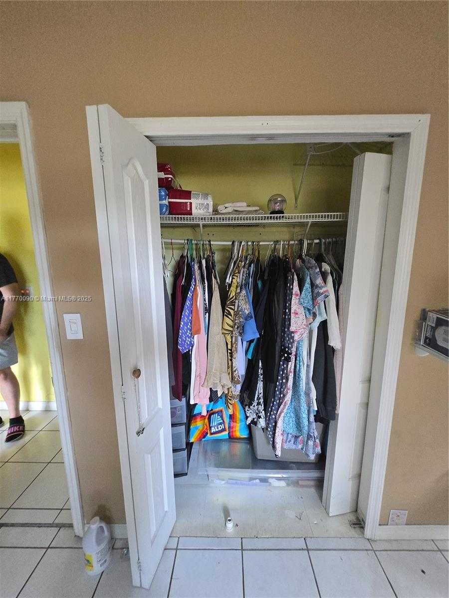7625 SW 21 Terr