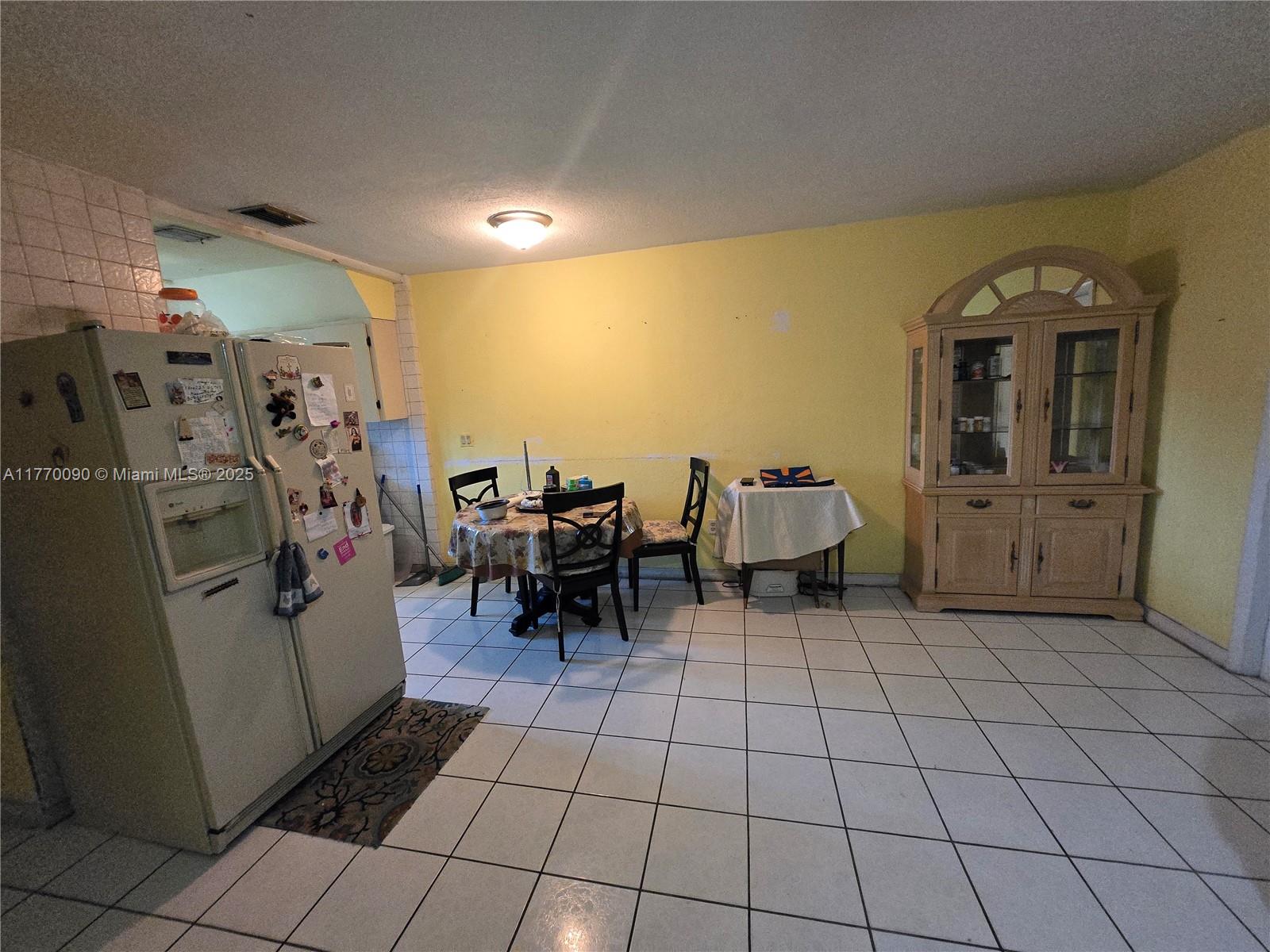7625 SW 21 Terr