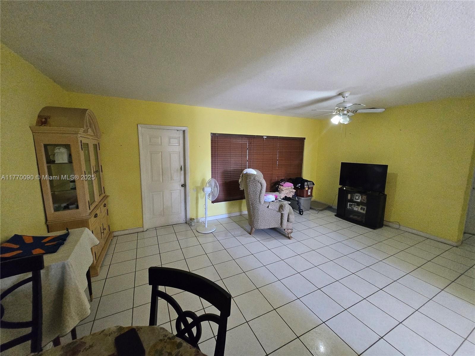 7625 SW 21 Terr