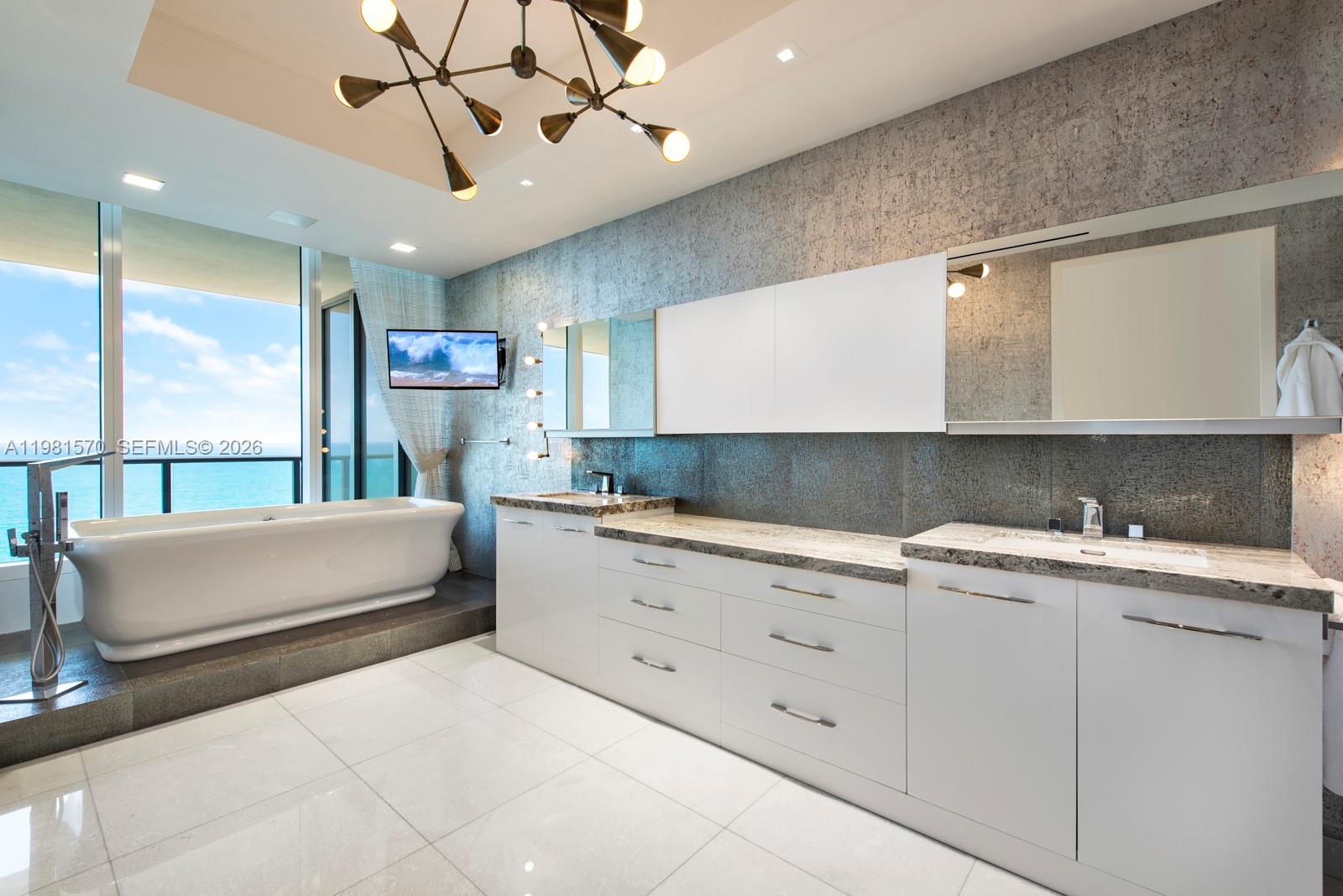 9705 Collins Ave # 1702N Unit: 1701N / 1702N