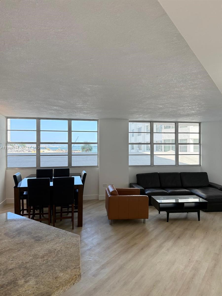 825 Brickell Bay Dr # 342
