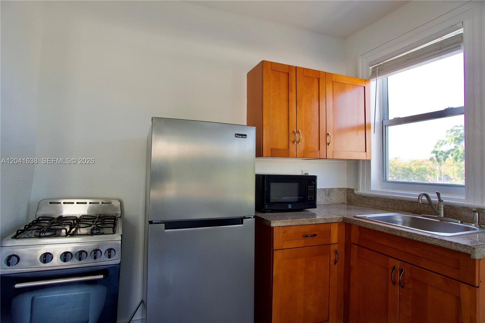 501 SW 6th Ct # 106