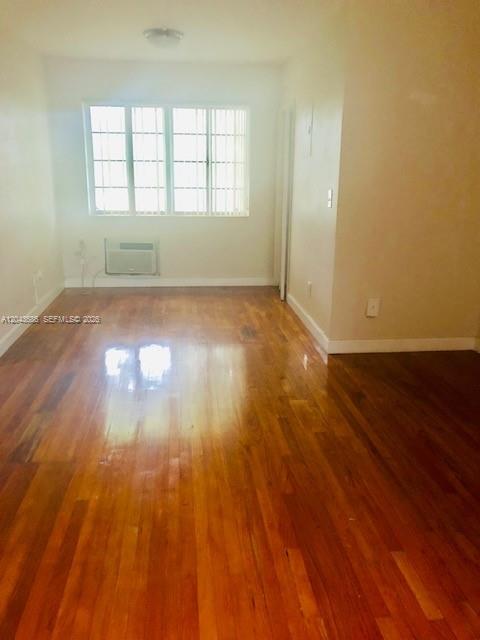 1008 E Ponce De Leon Blvd # 3