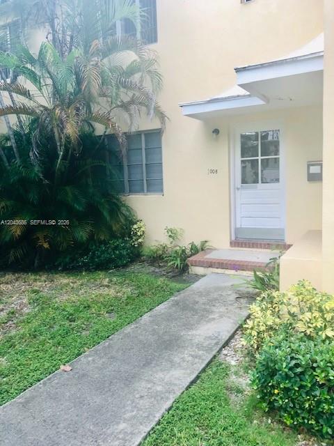 1008 E Ponce De Leon Blvd # 3
