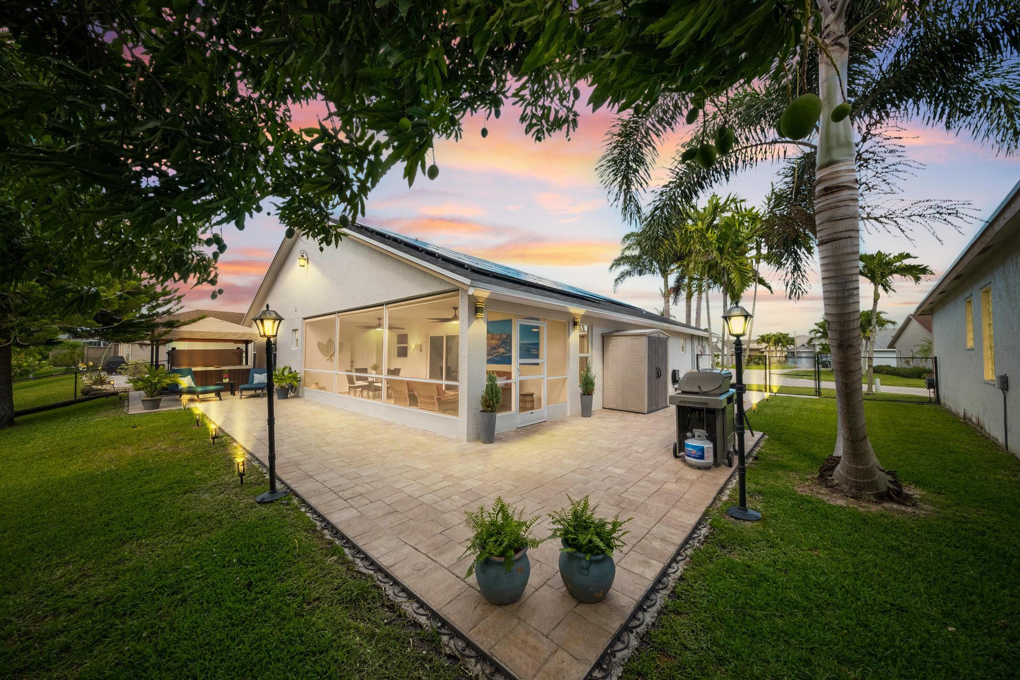 1128 Hatteras Circle