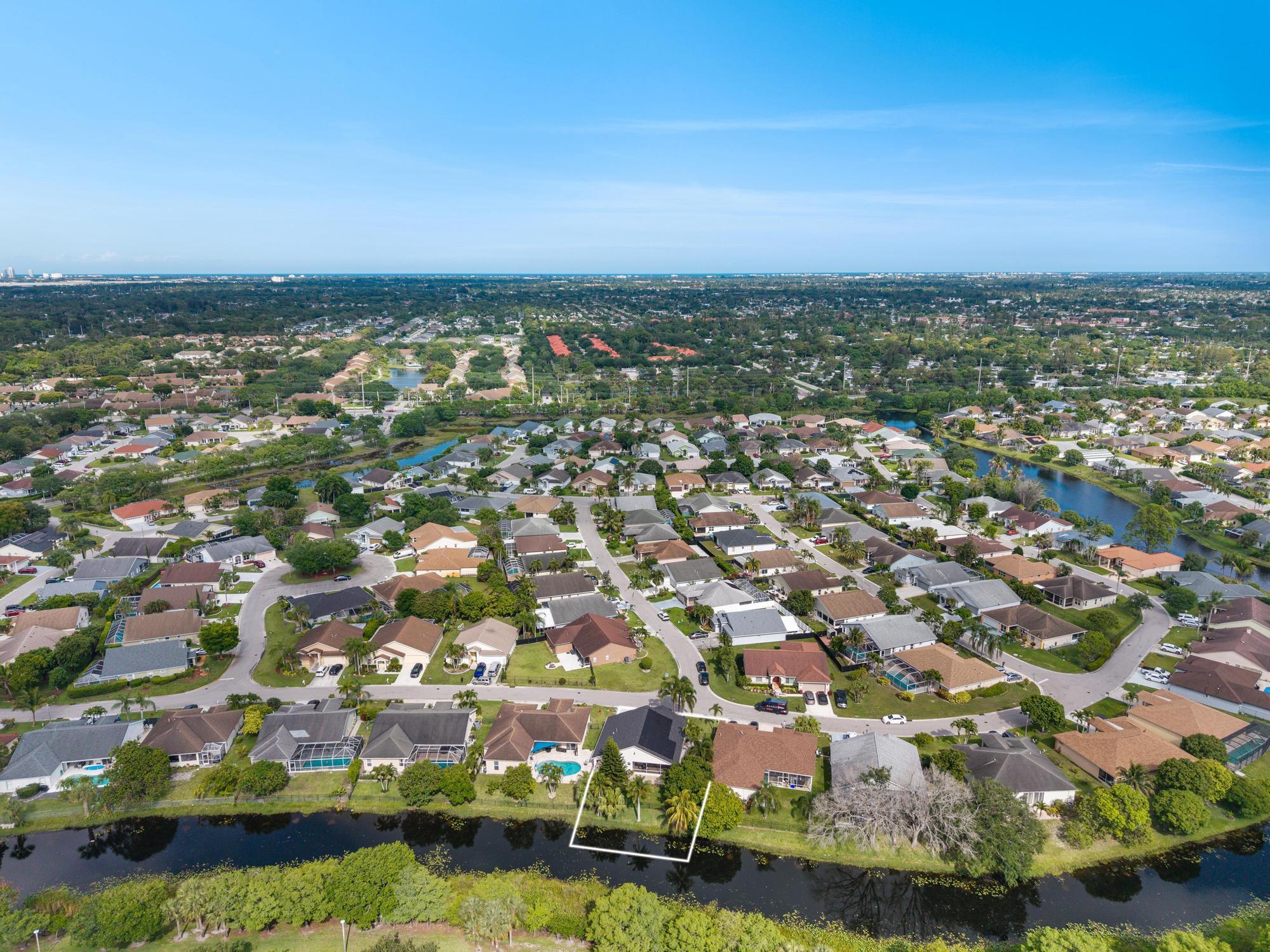 1128 Hatteras Circle
