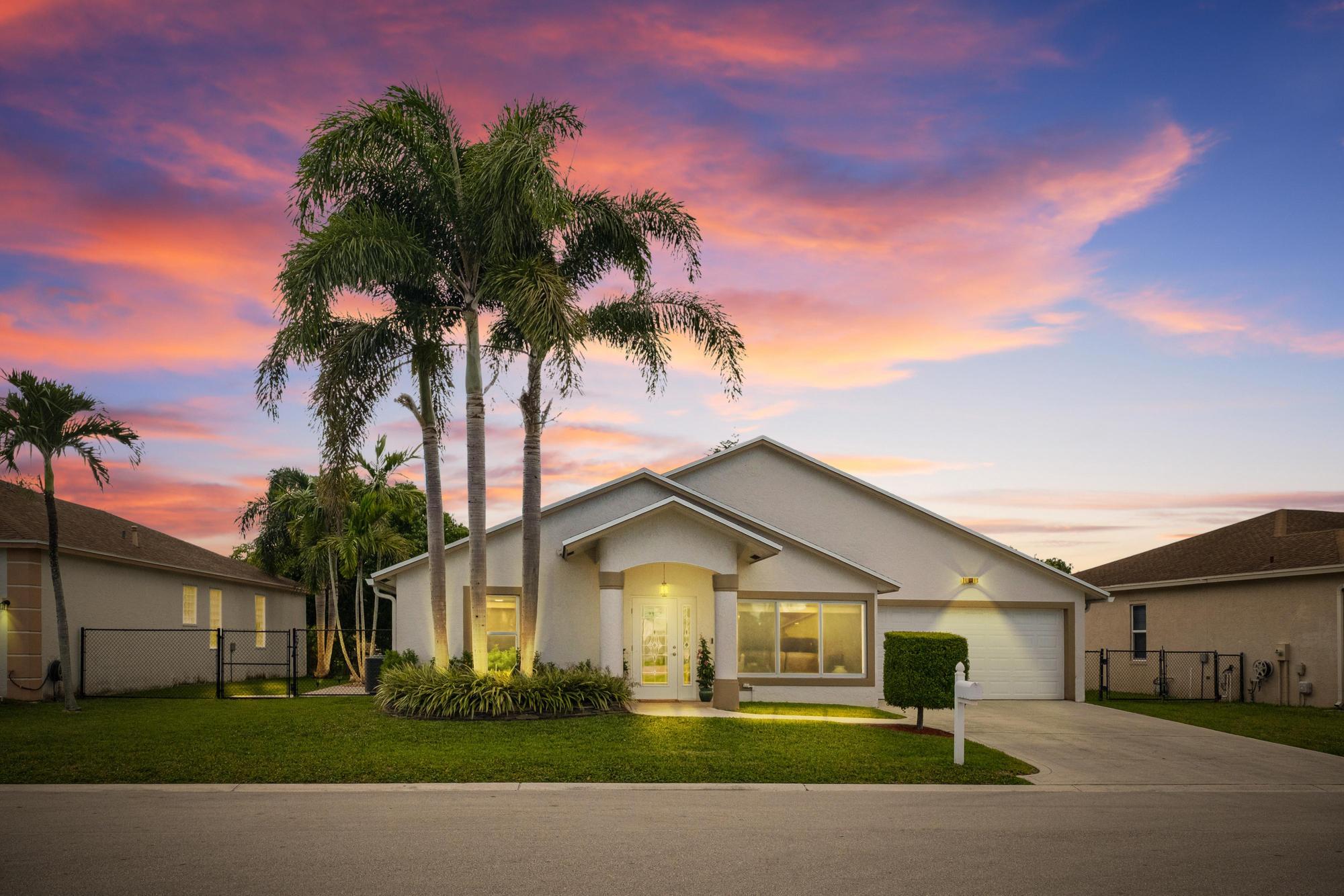 1128 Hatteras Circle