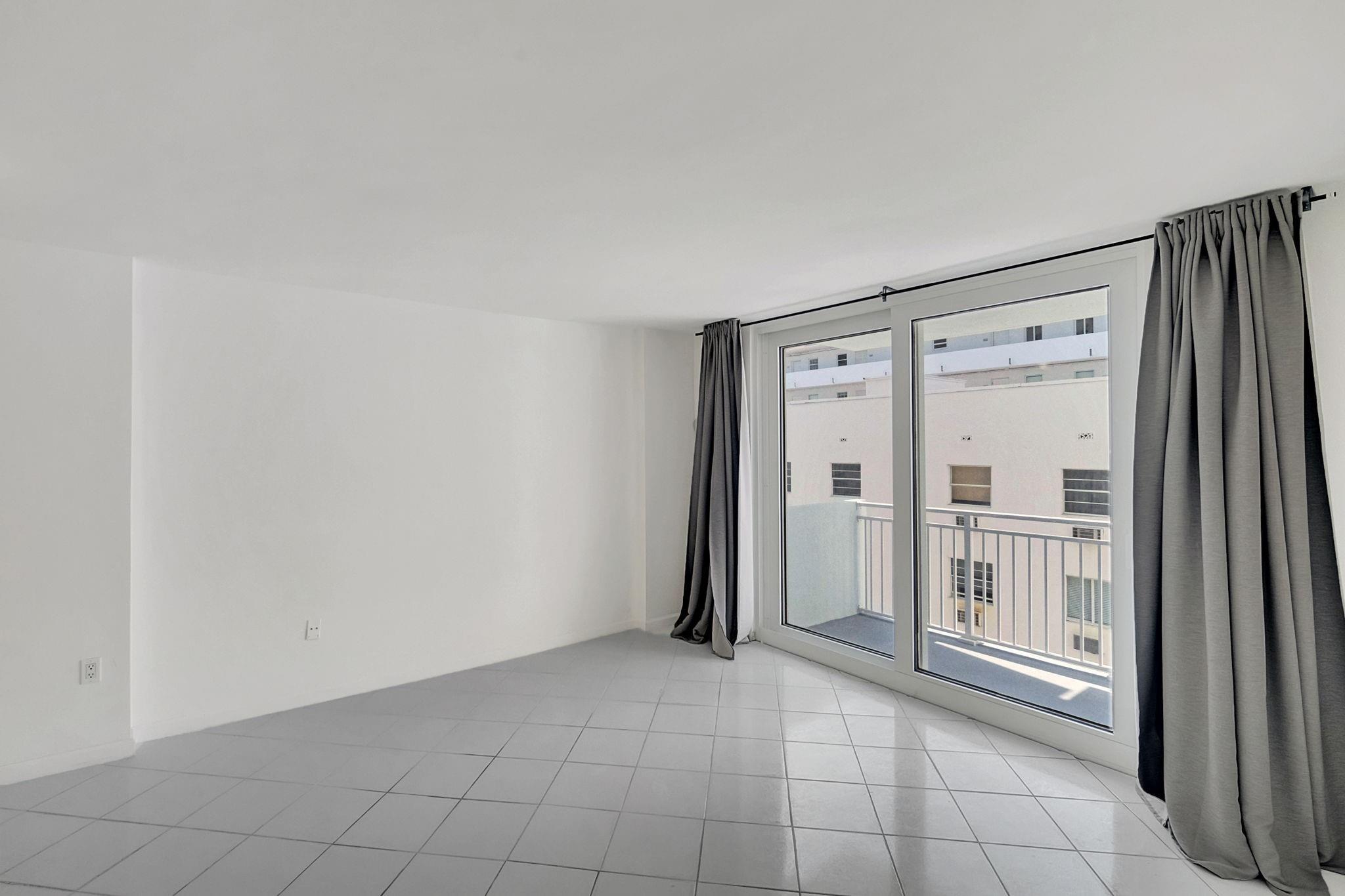 345 Ocean Dr 407