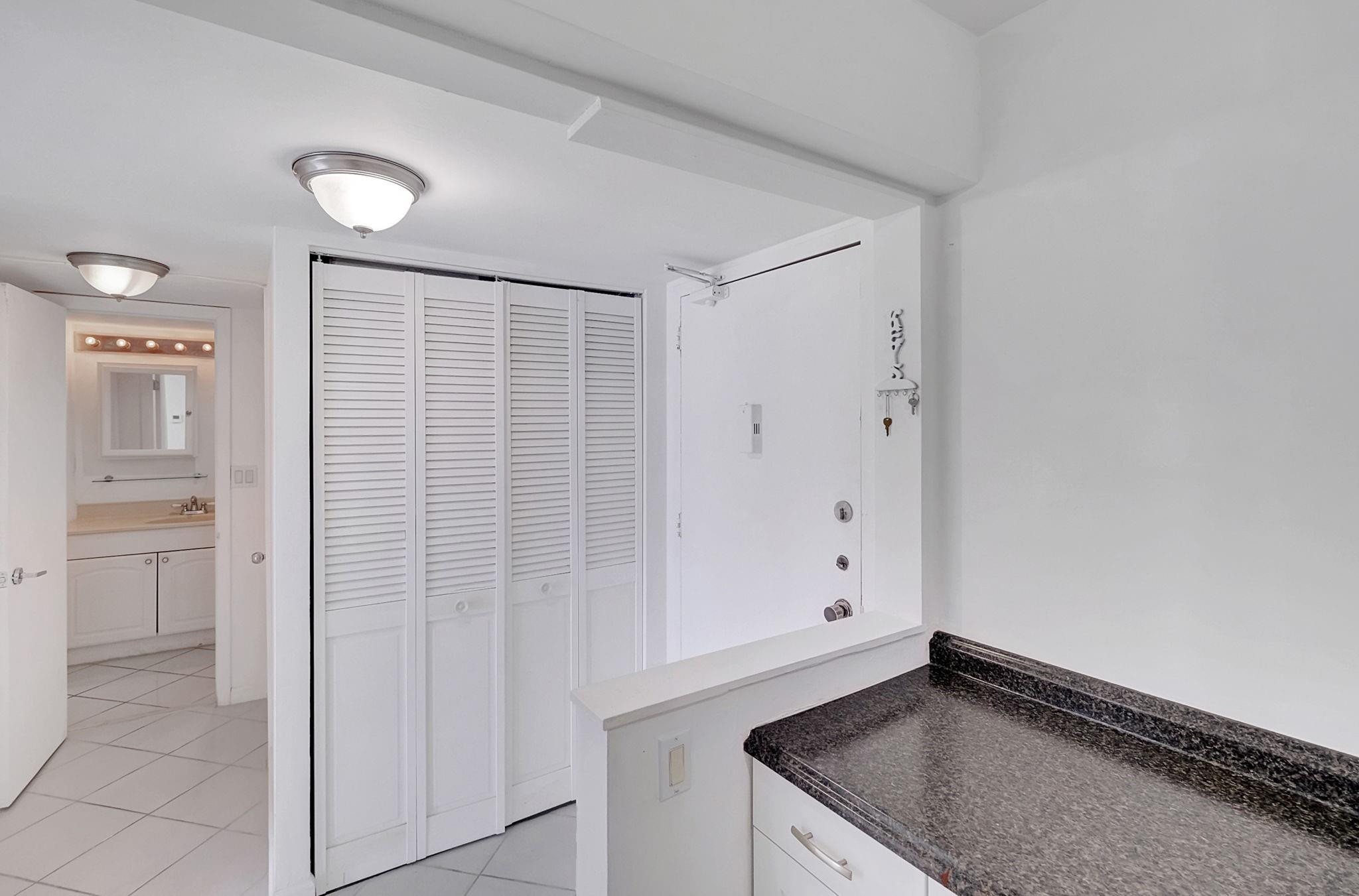 345 Ocean Drive 407