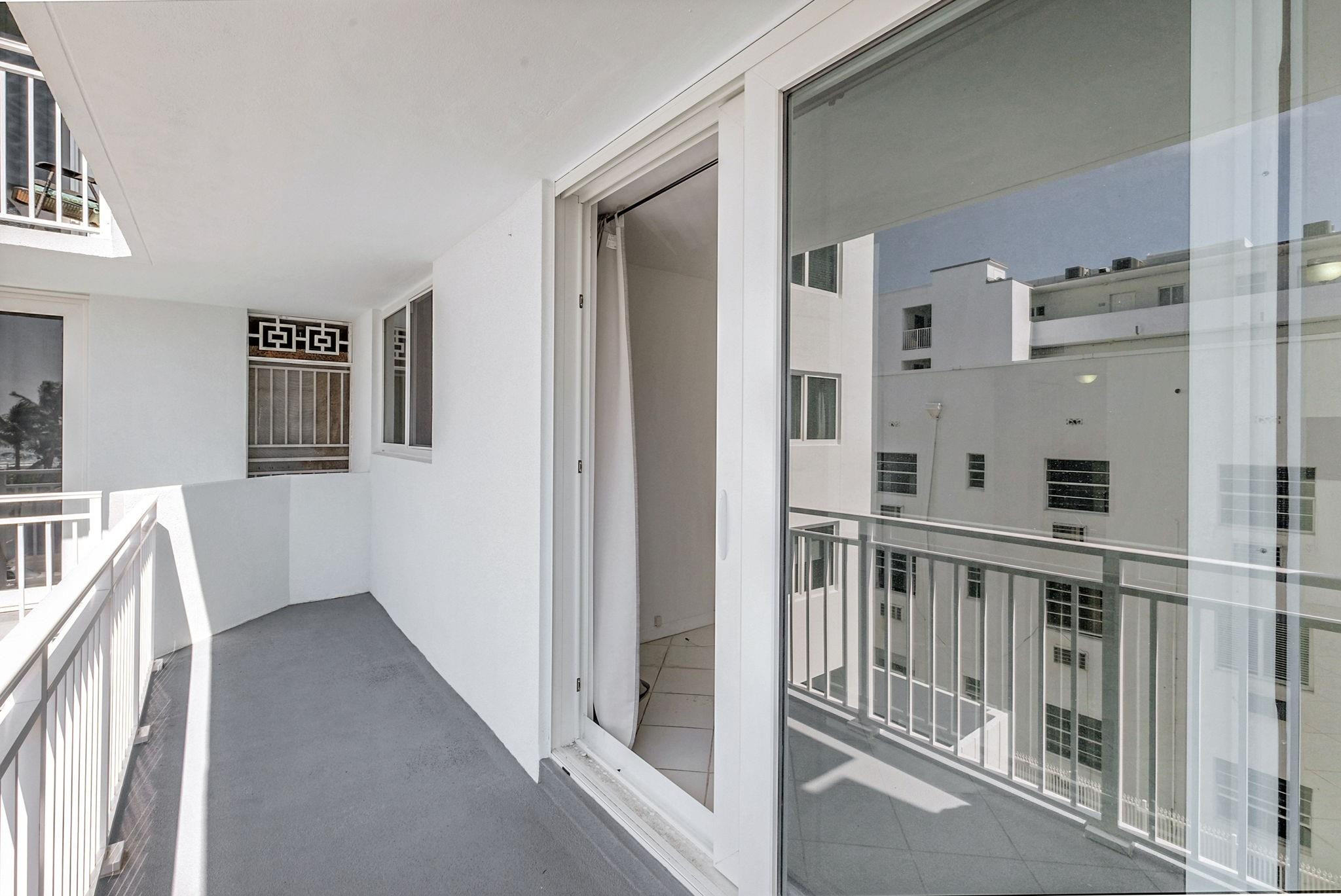 345 Ocean Drive 407