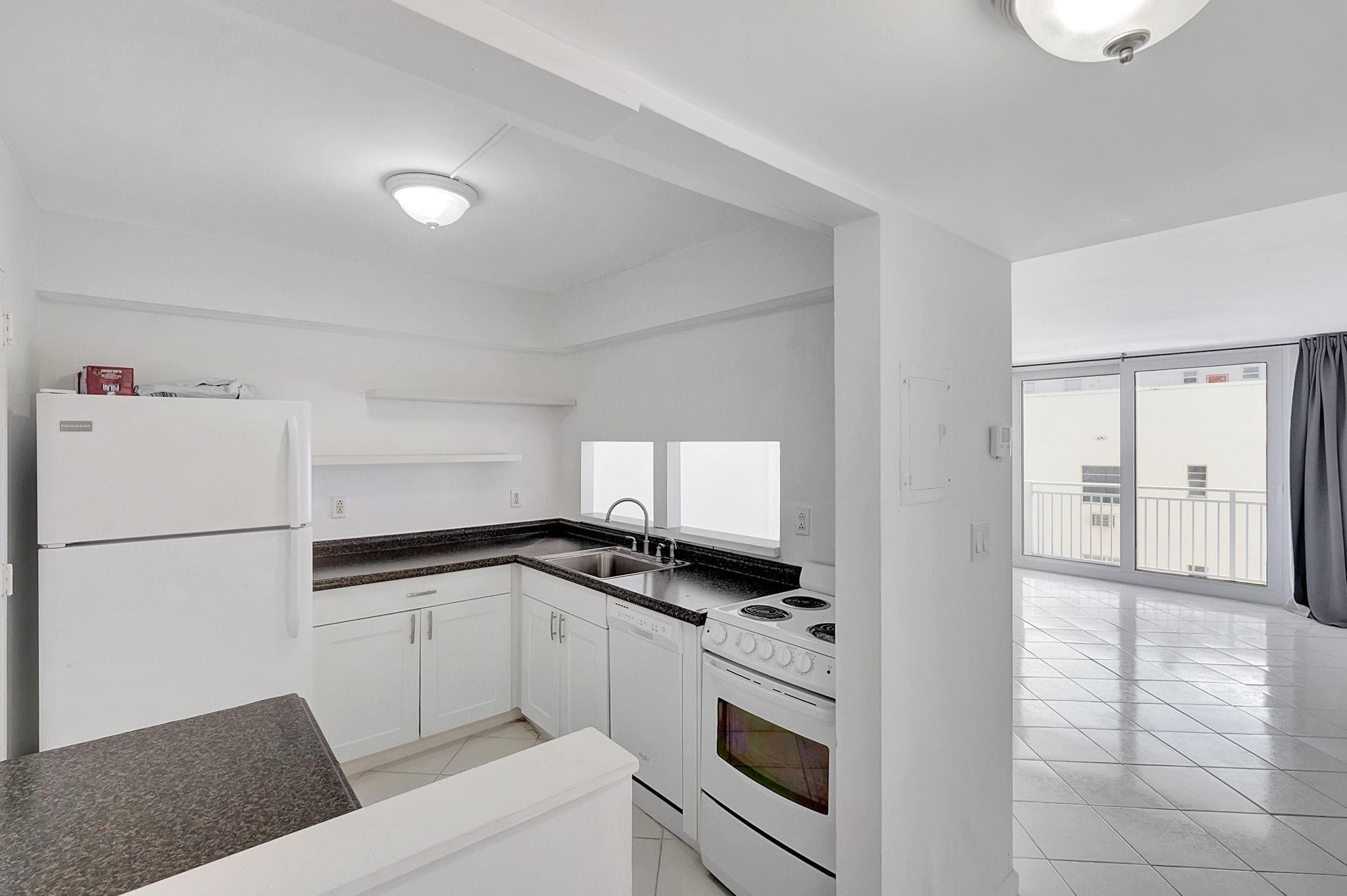 345 Ocean Drive 407