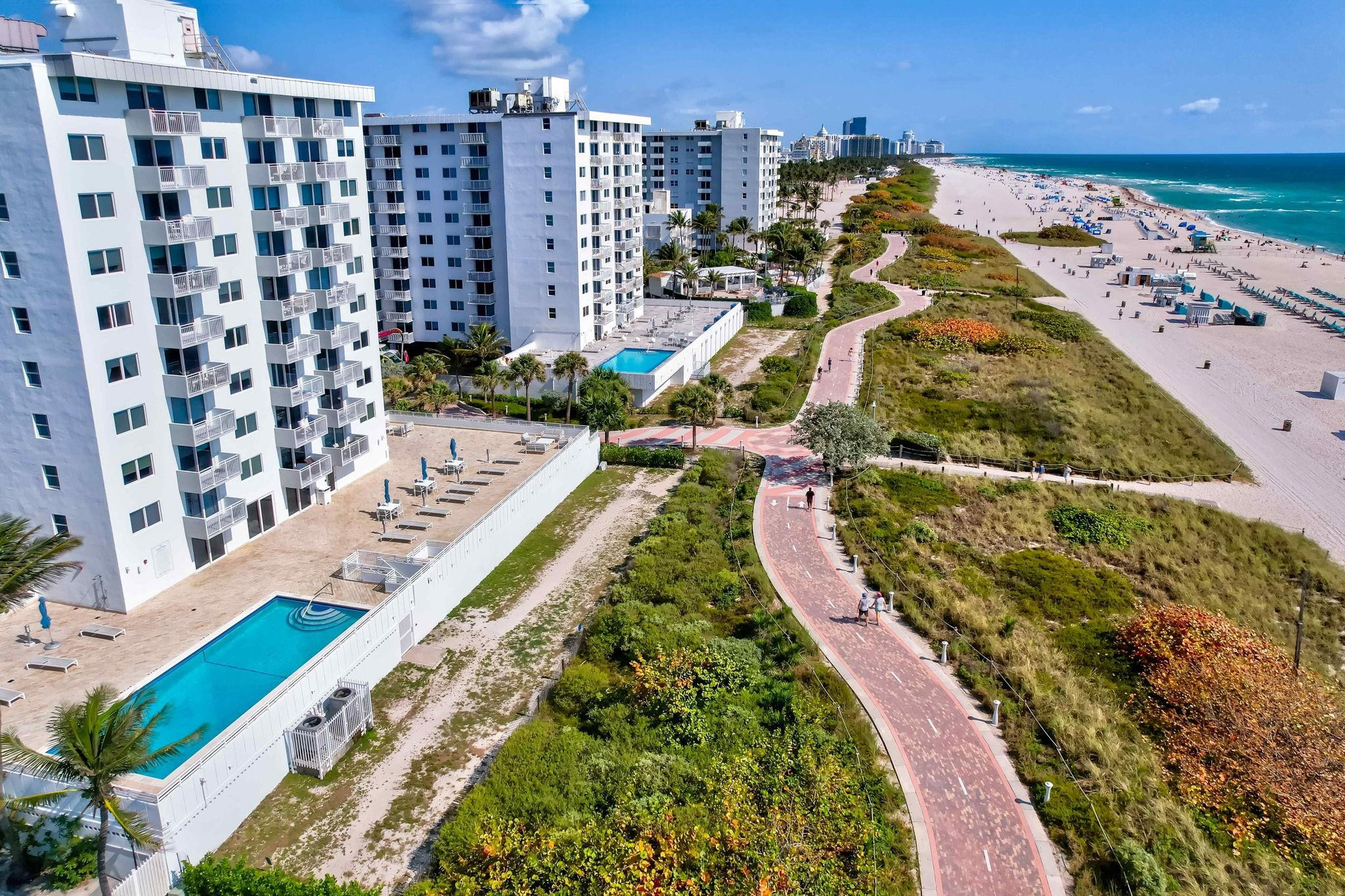 345 Ocean Drive 407