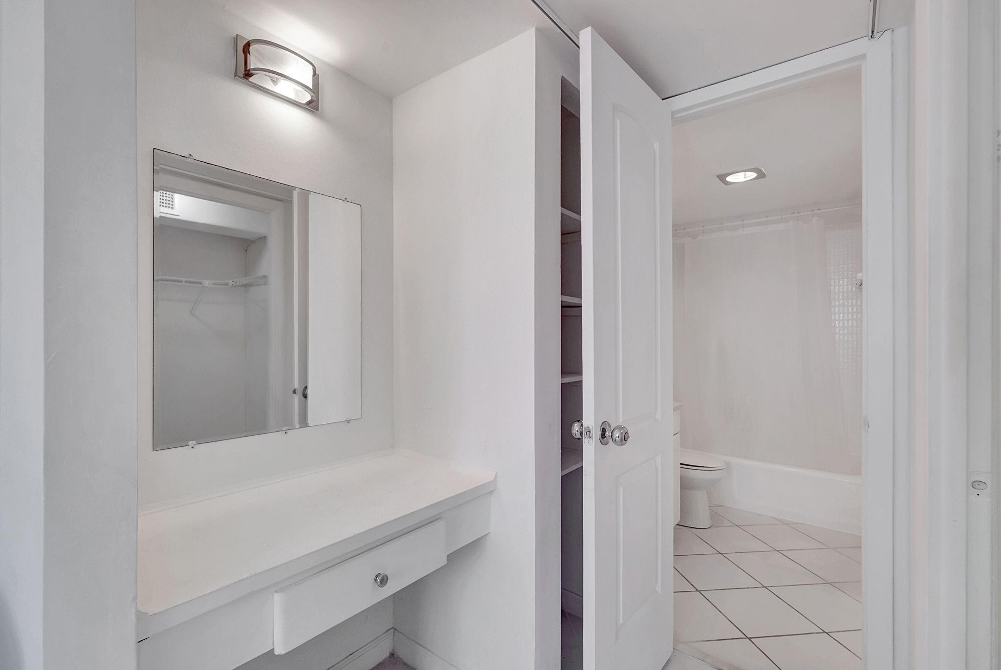 345 Ocean Drive 407