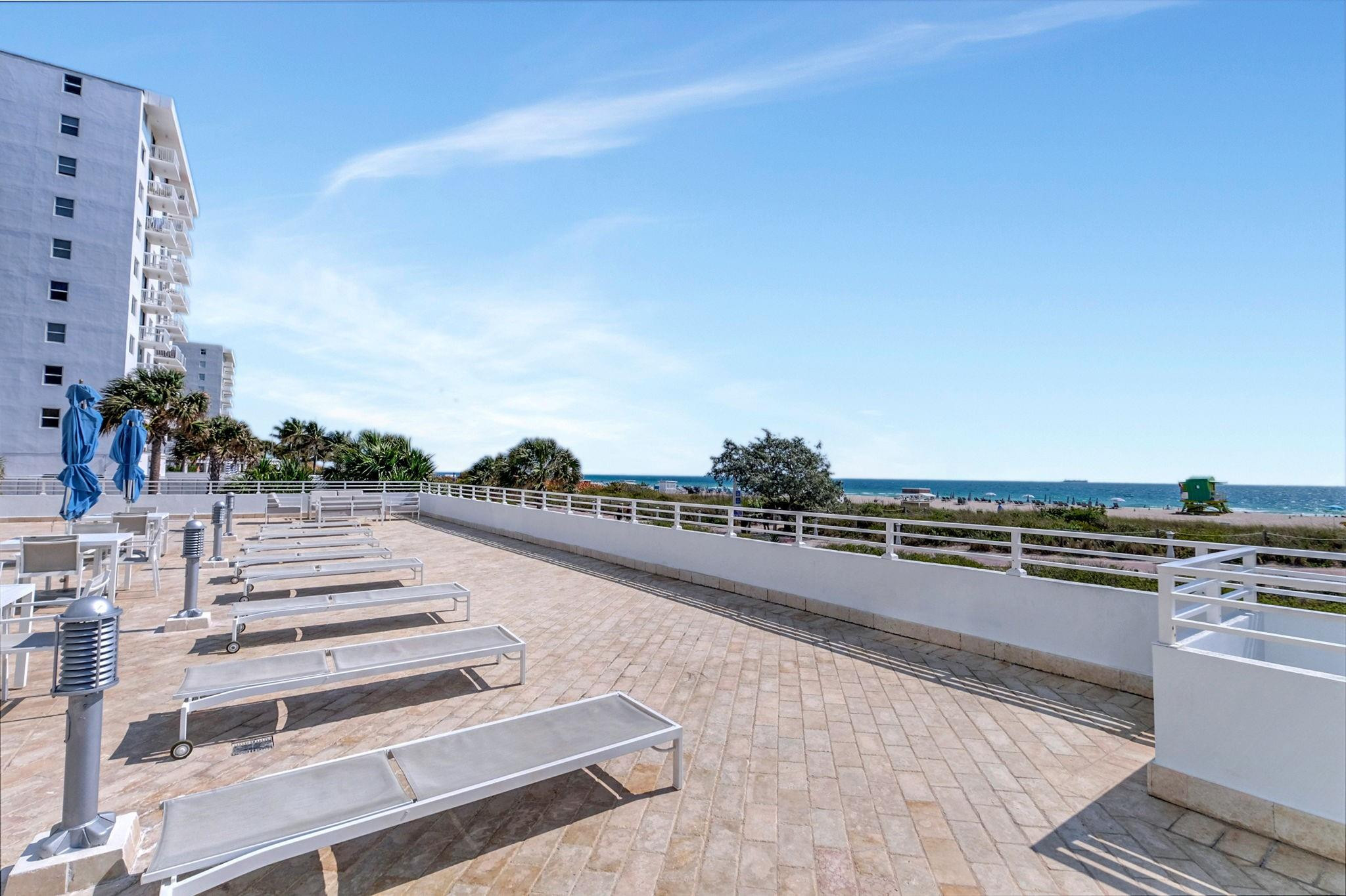 345 Ocean Drive 407