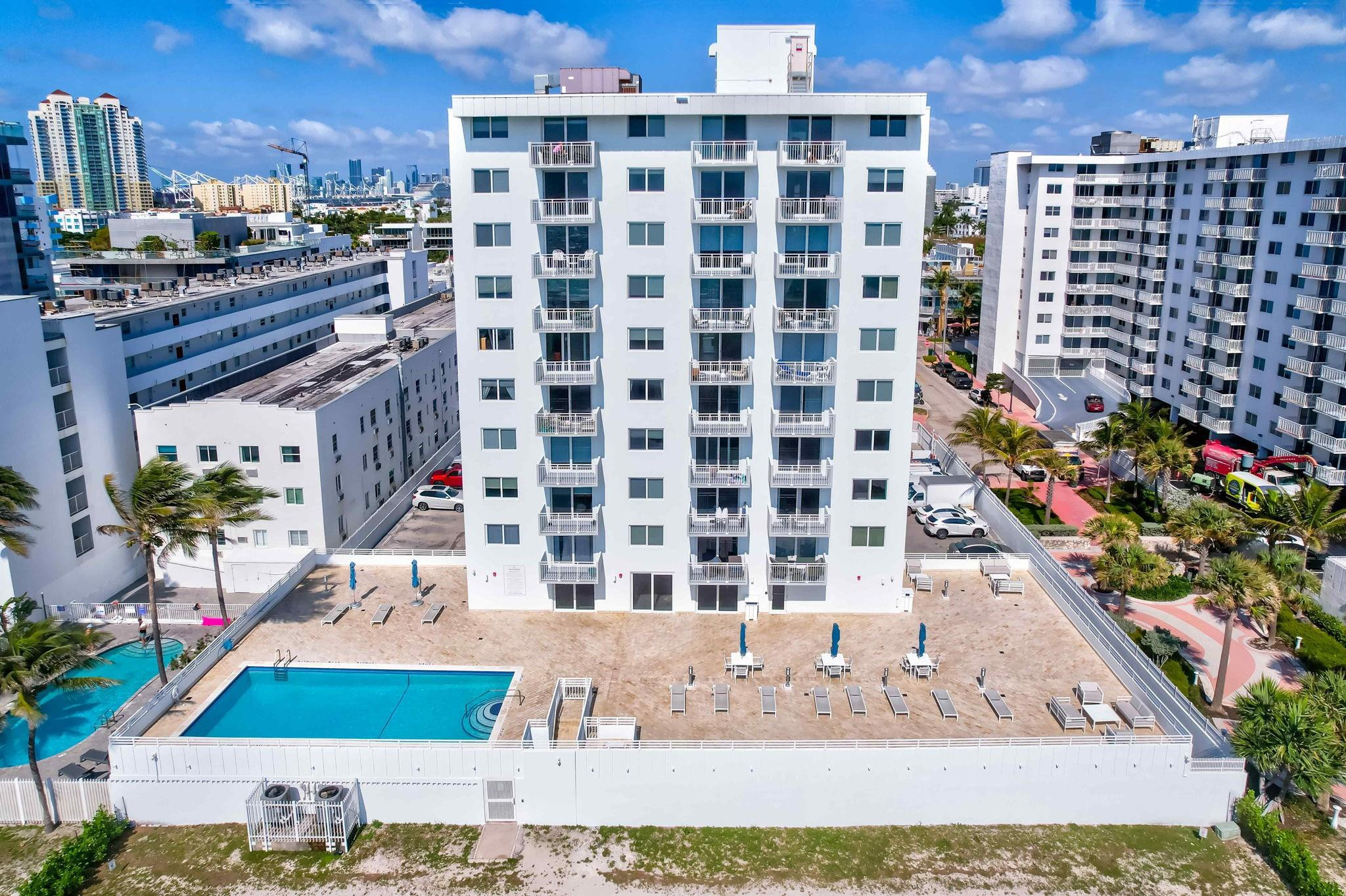 345 Ocean Drive 407