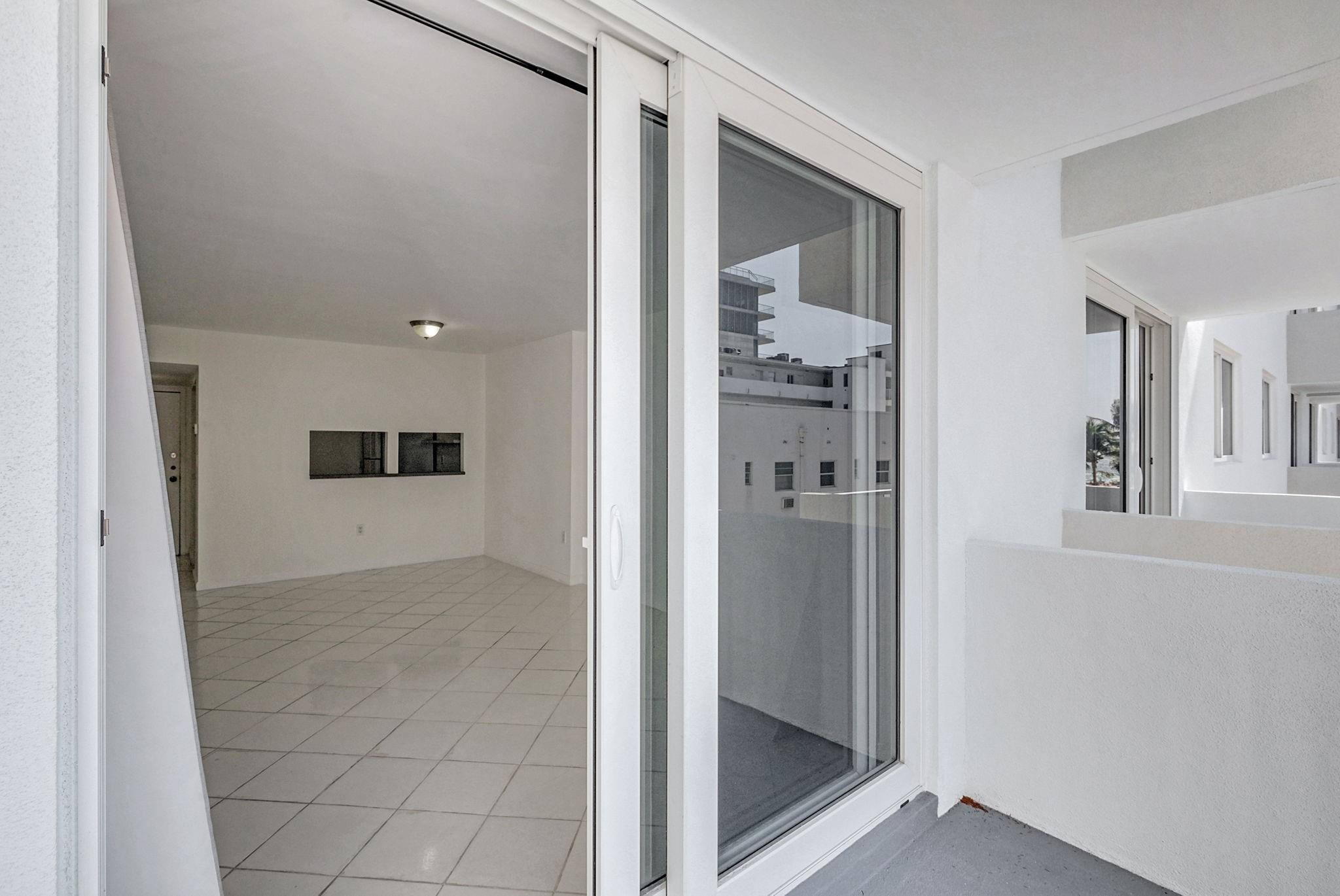 345 Ocean Drive 407