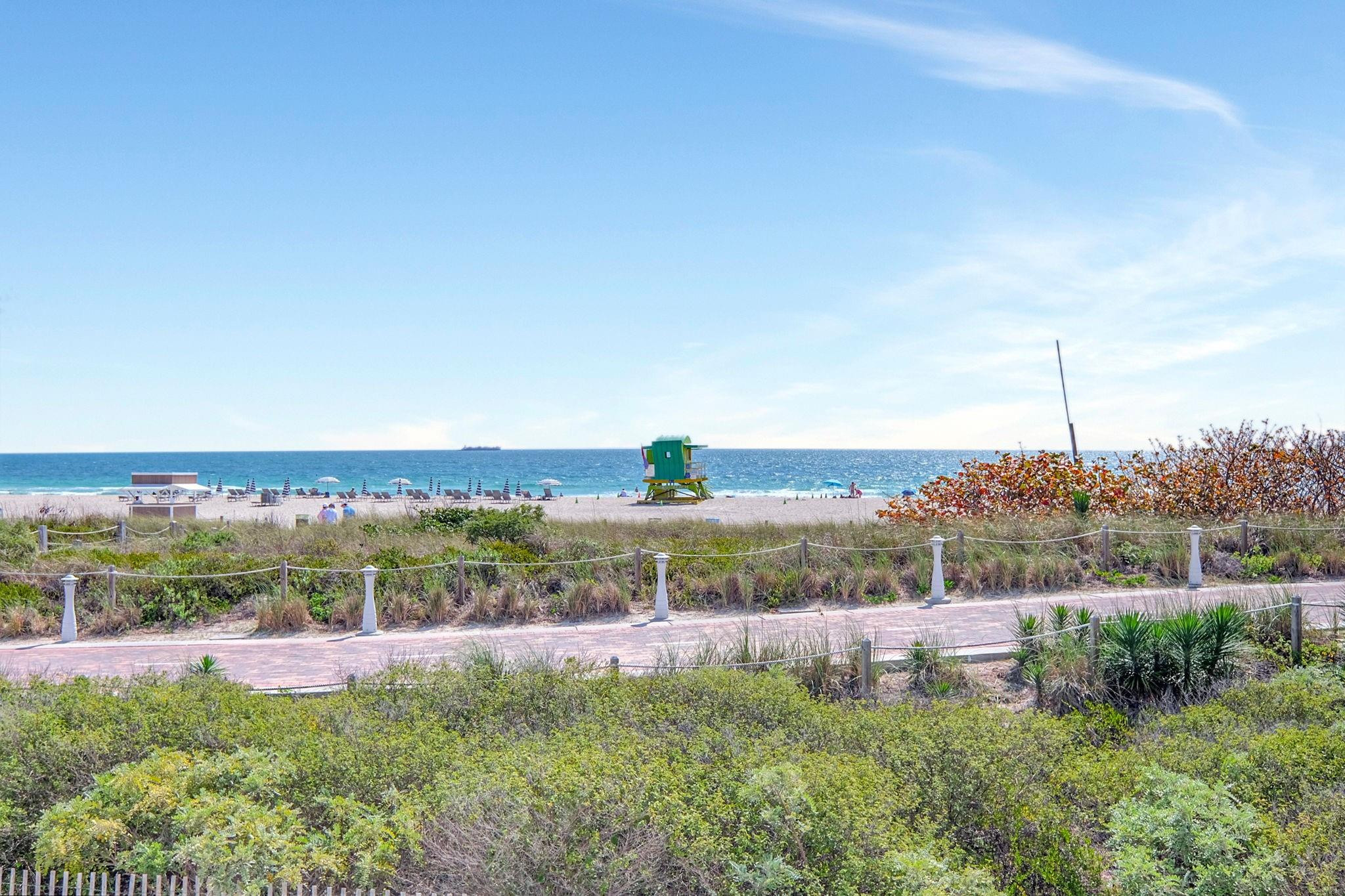 345 Ocean Drive 407