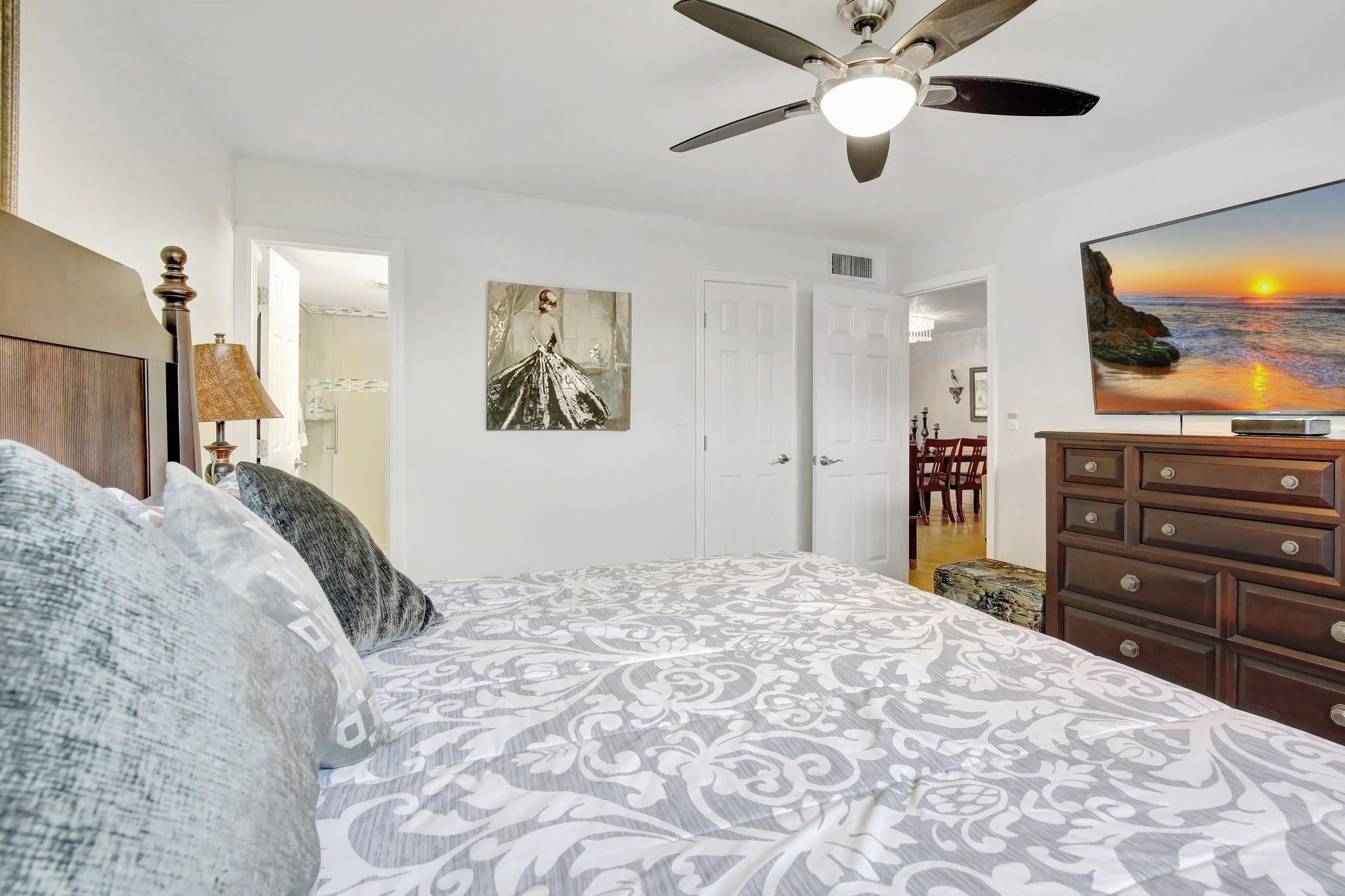 8930 S Hollybrook Boulevard 103