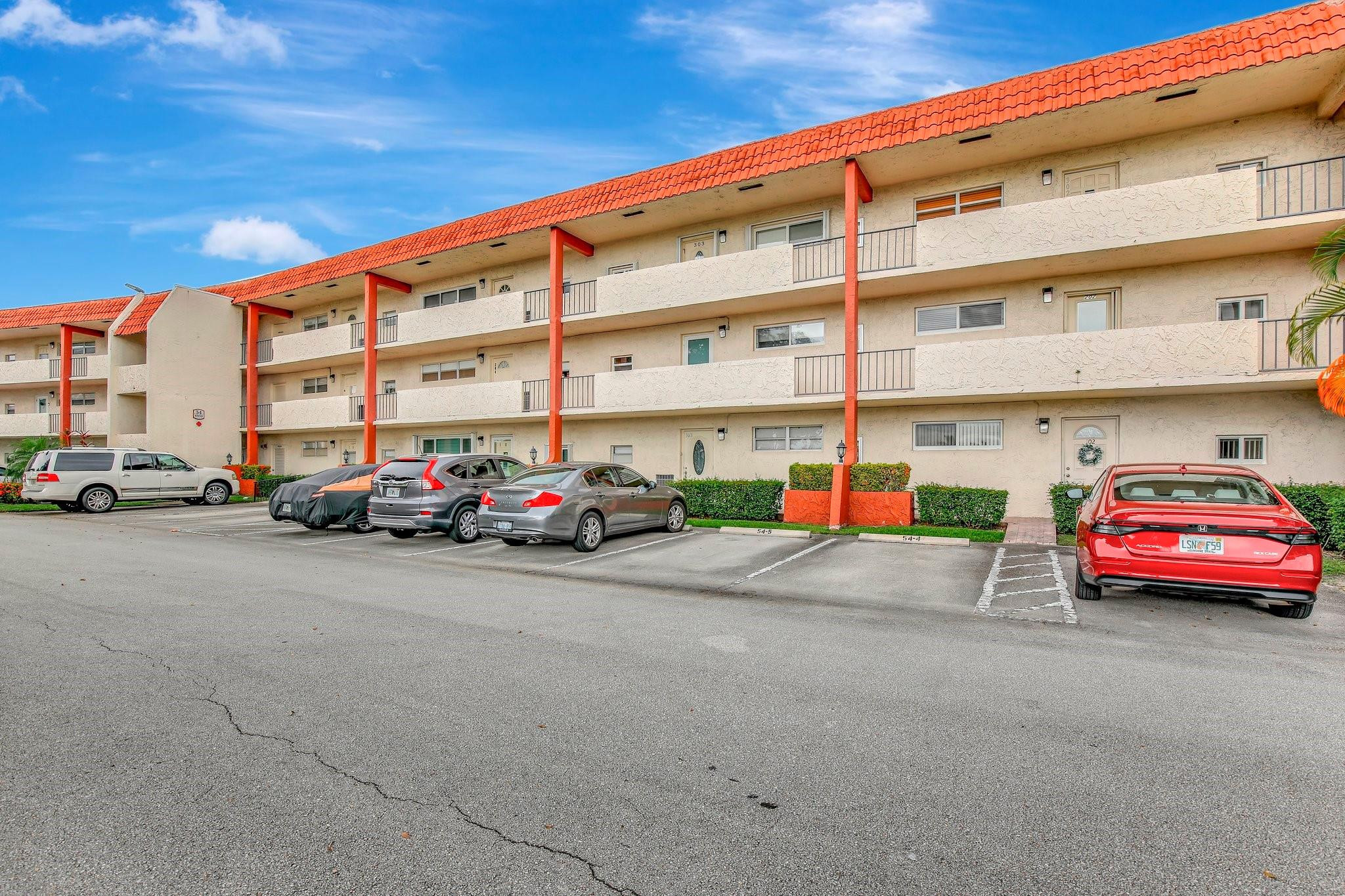 8930 S Hollybrook Boulevard 103