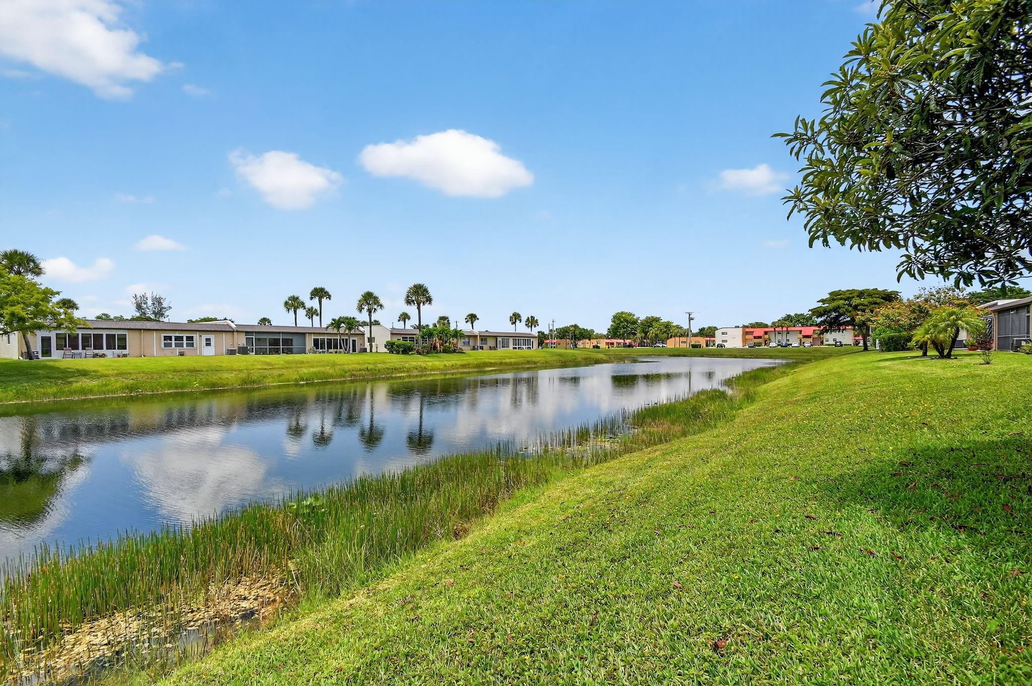 121 Lake Meryl Drive