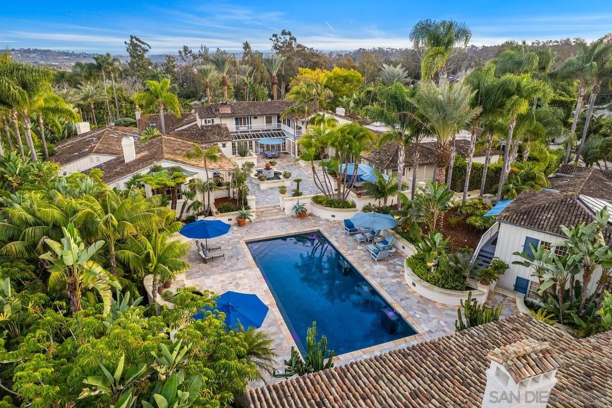 16337 Los Arboles
