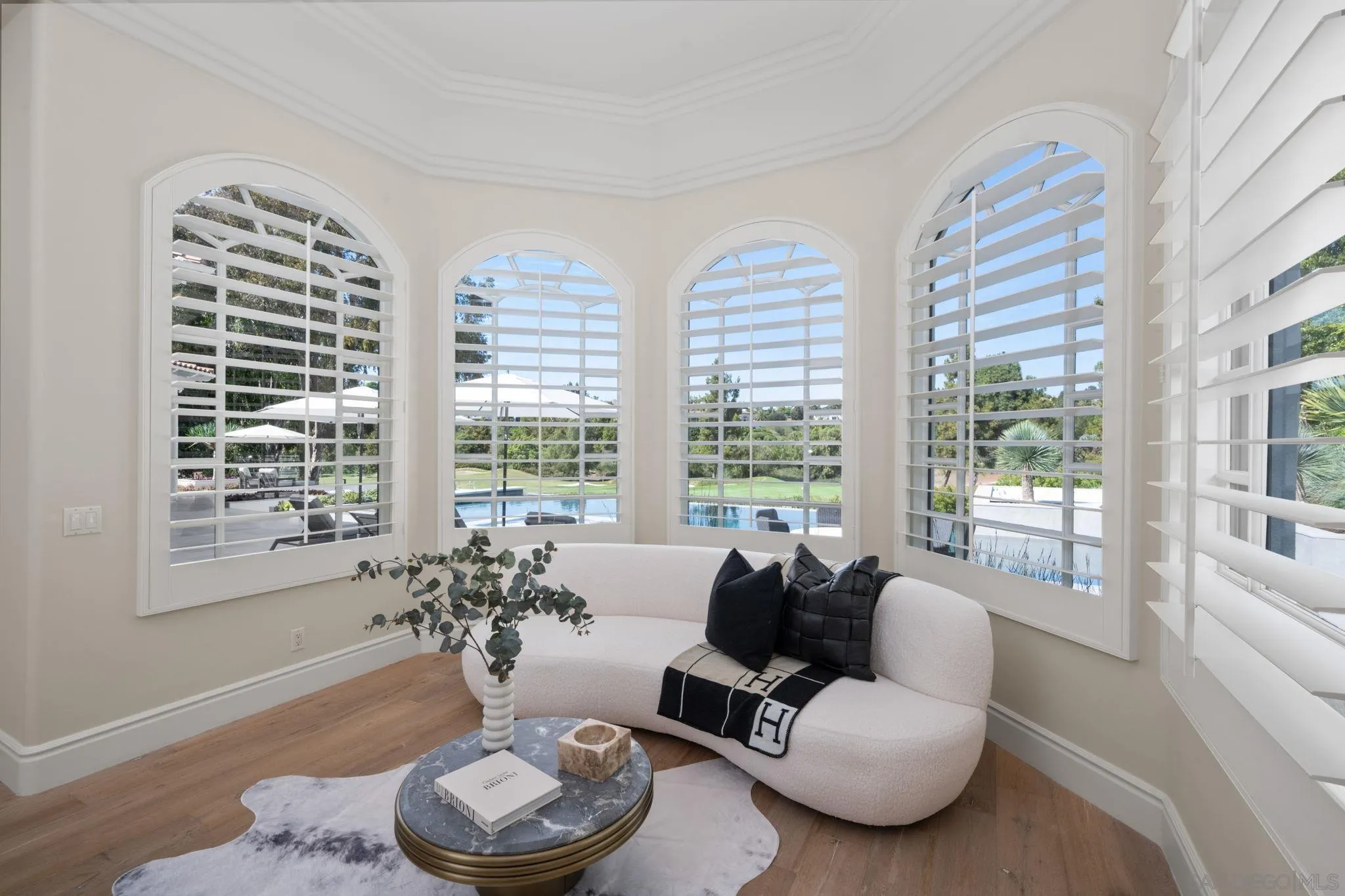 5986 Greensview Ct