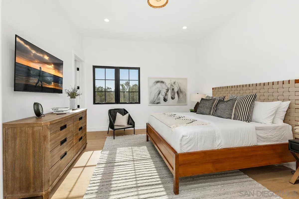 6691-93 Camino Saucito