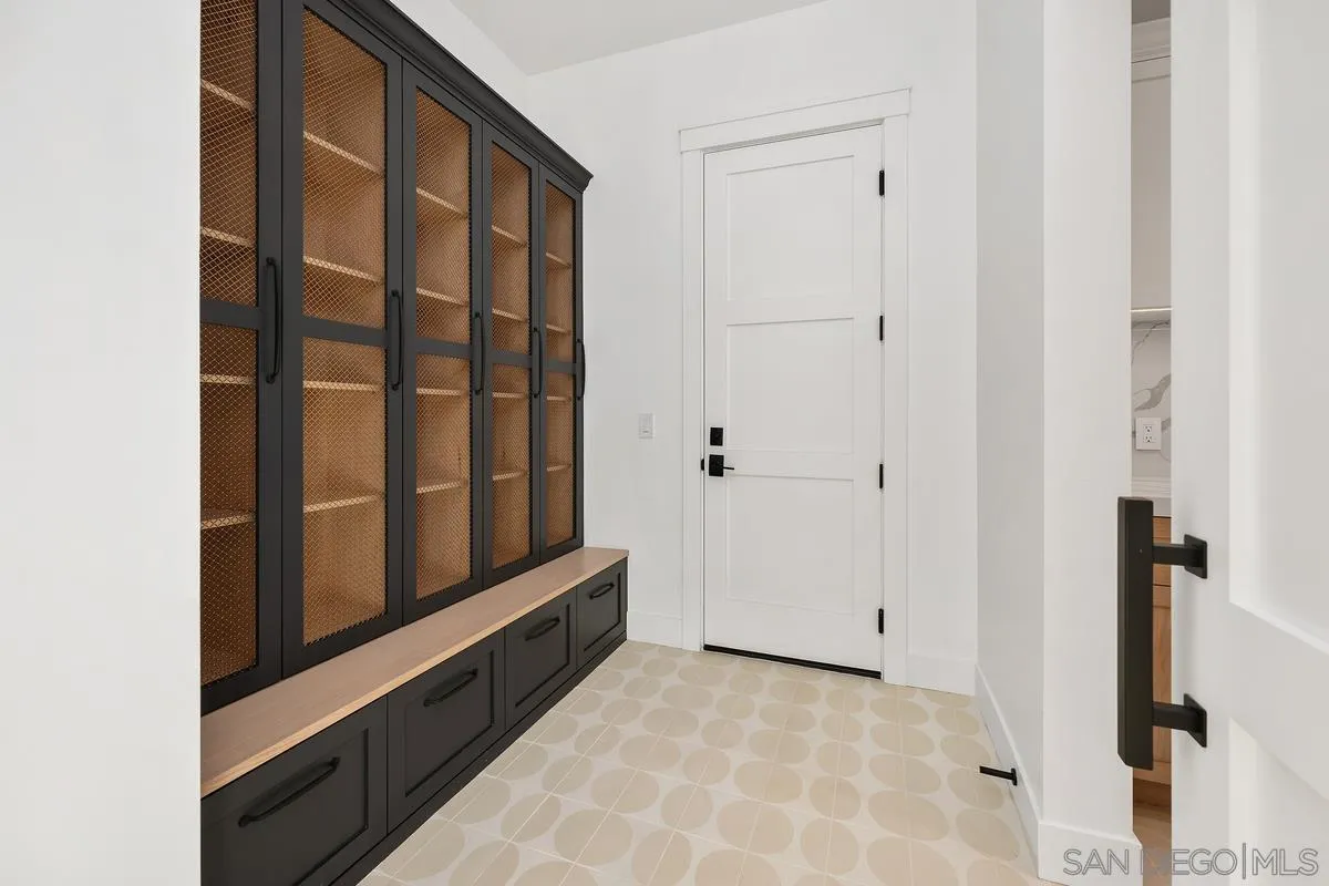 6691-93 Camino Saucito