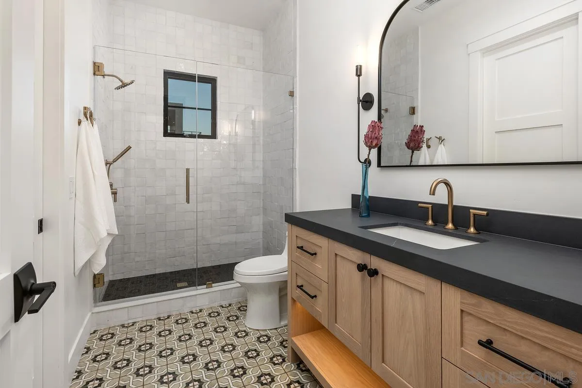 6691-93 Camino Saucito