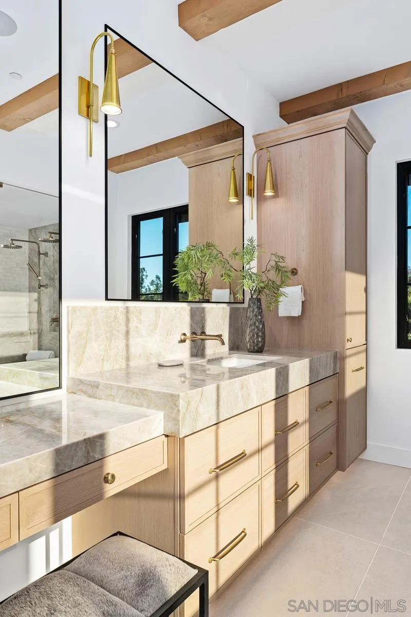 6691-93 Camino Saucito