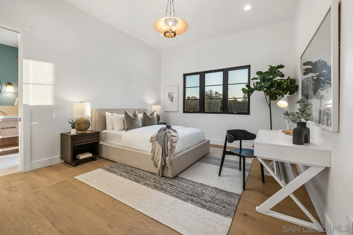 6691-93 Camino Saucito