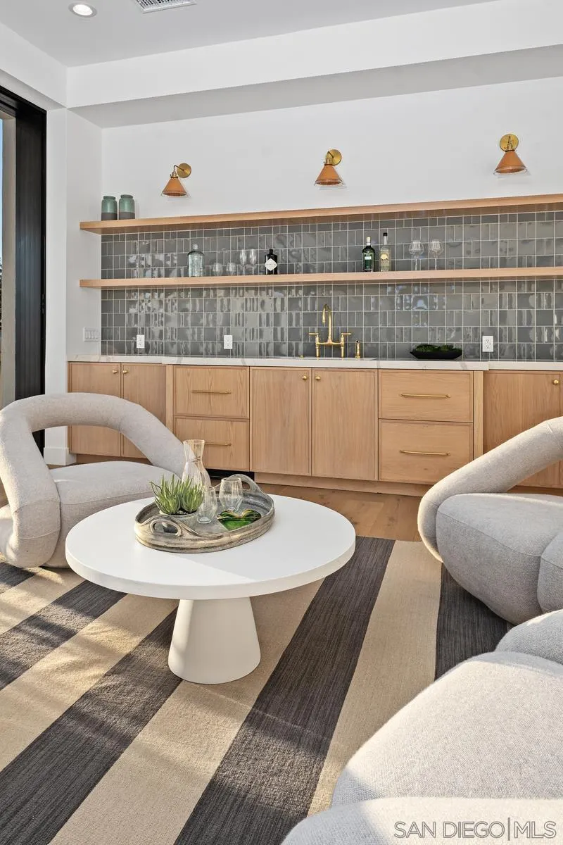 6691-93 Camino Saucito