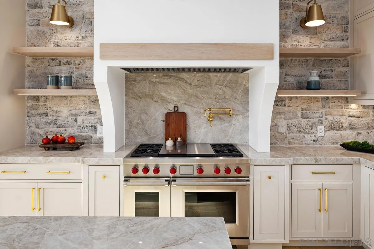 6691-93 Camino Saucito