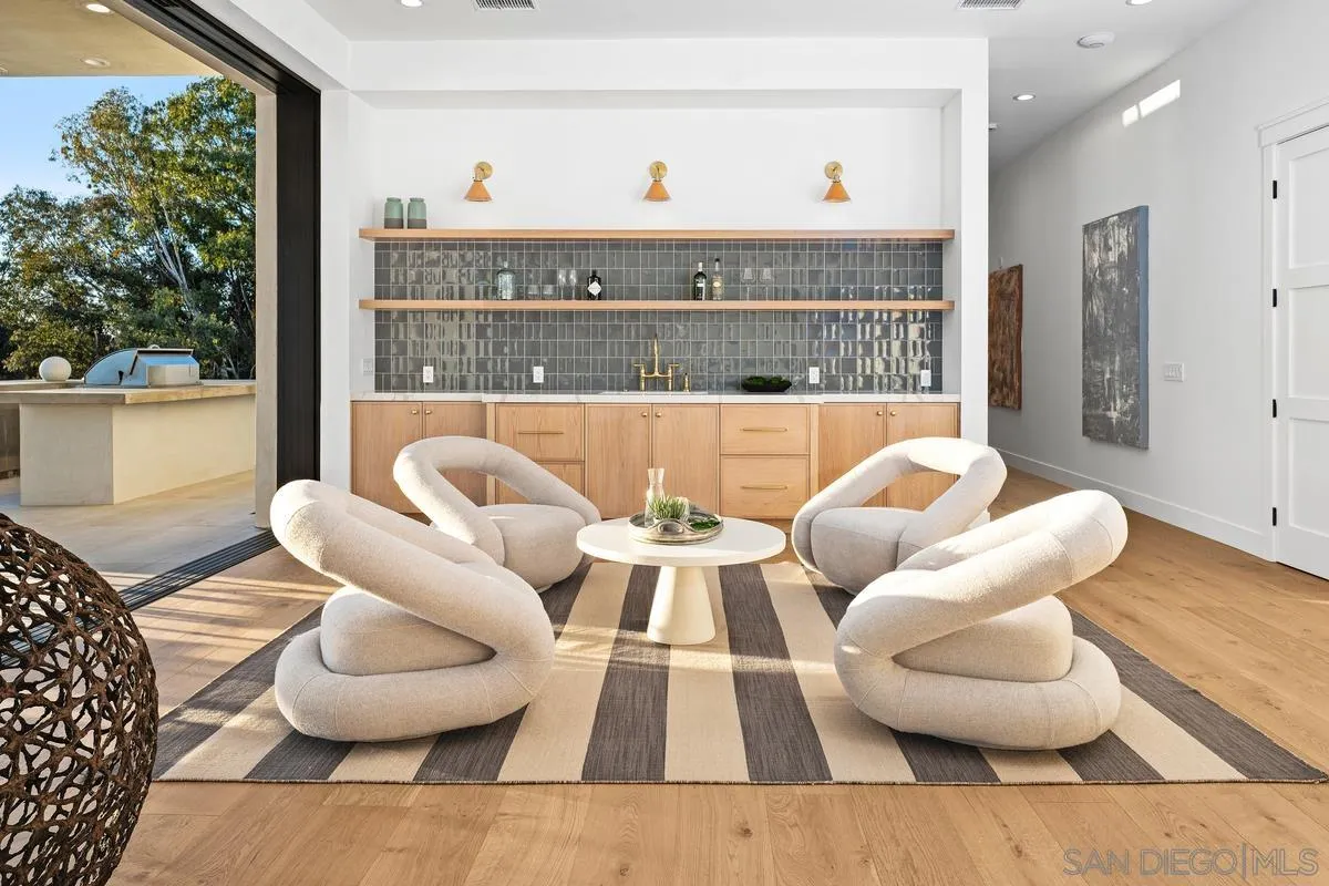 6691-93 Camino Saucito