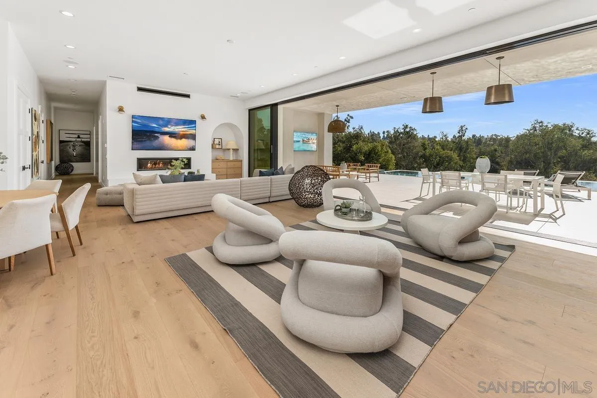 6691-93 Camino Saucito