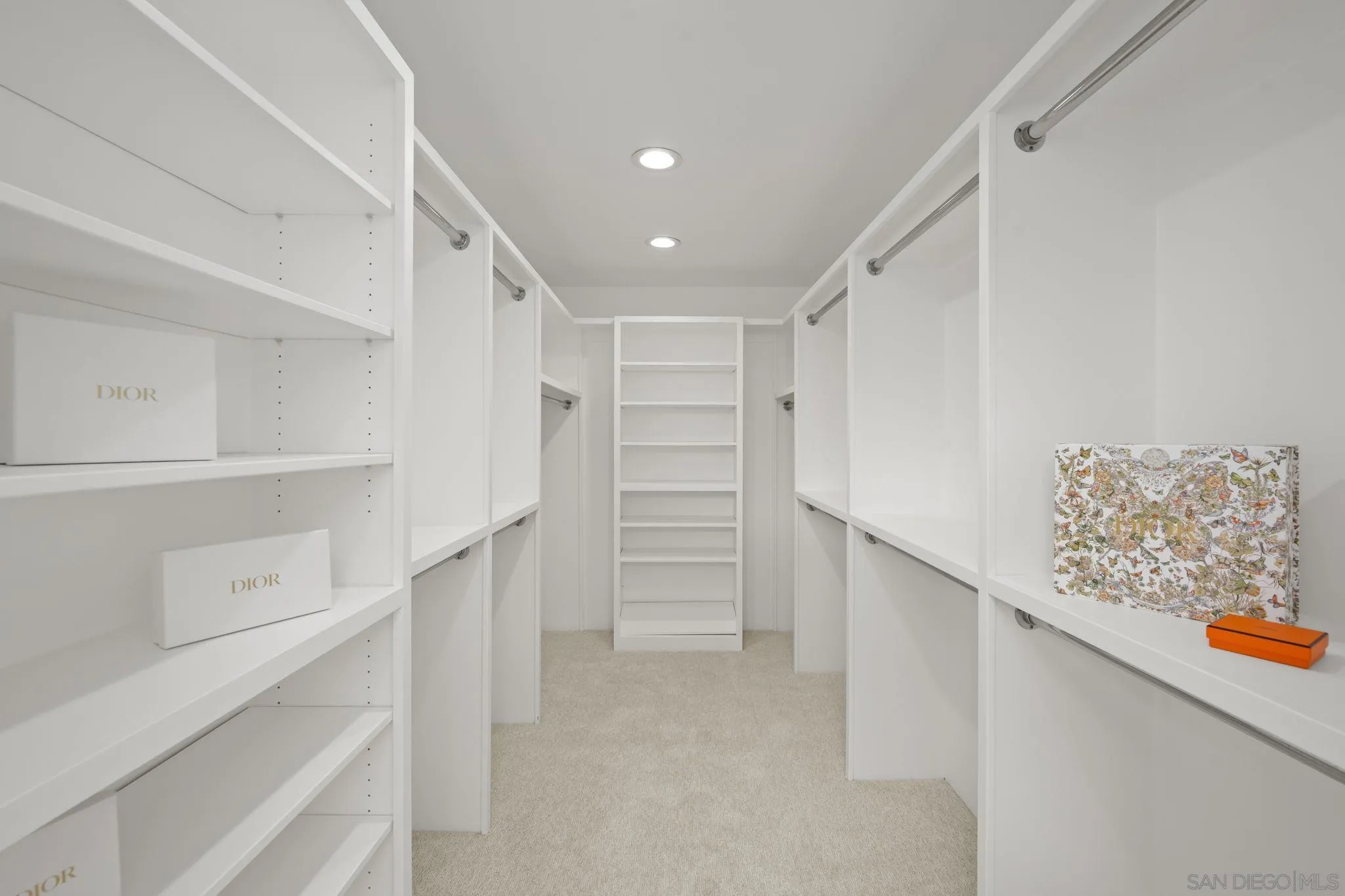2402 Camino Del Mar